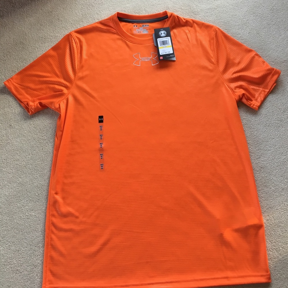 Under Armour short sleeve shirt
