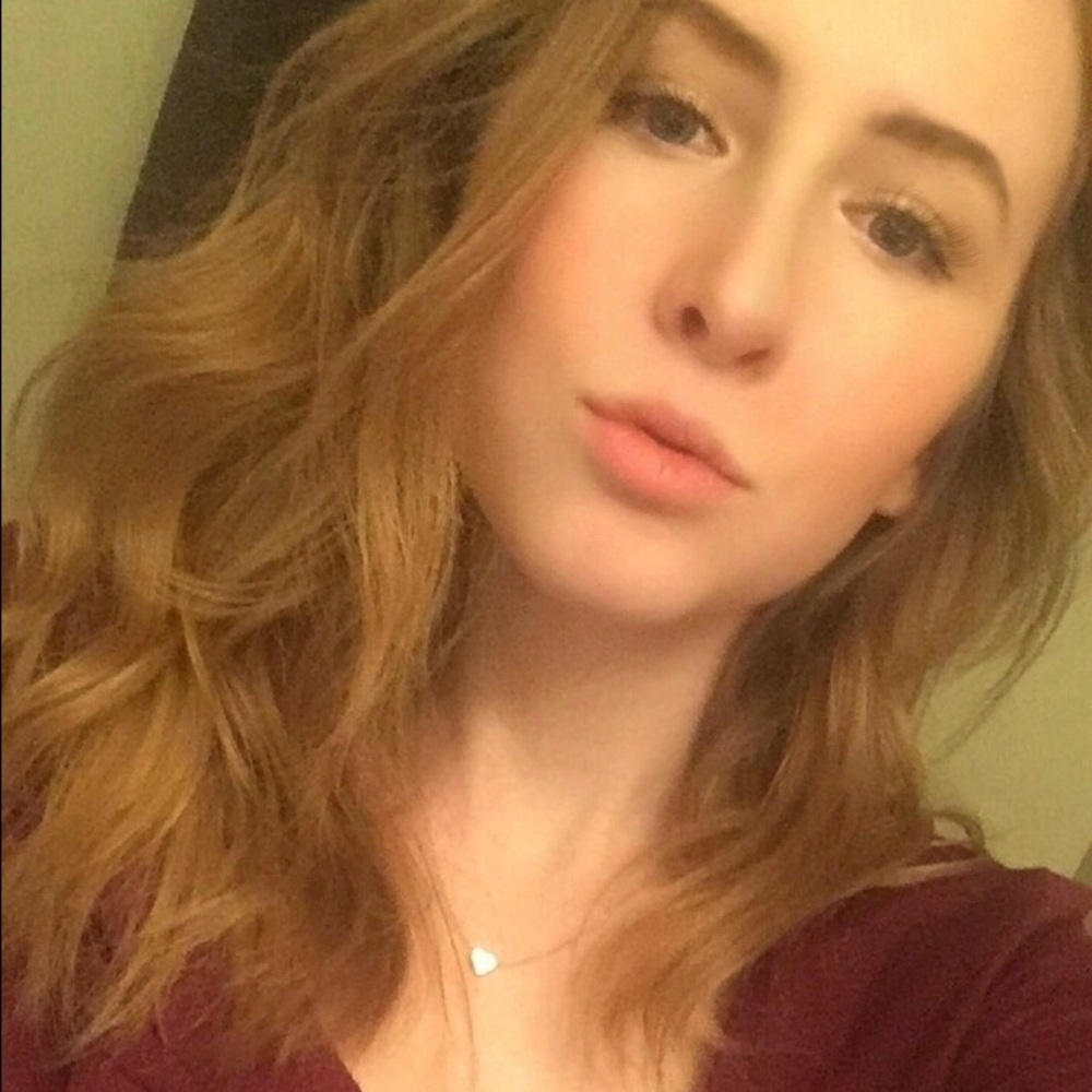 Meet your Posher, Lily