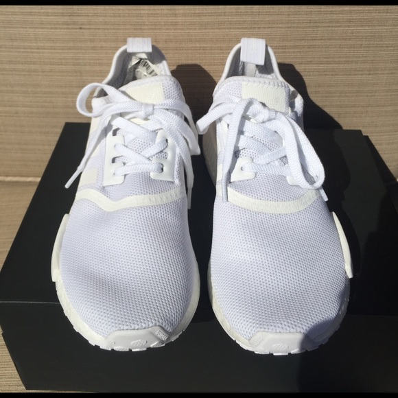 Adidas NMD R1 - Picture 2 of 4