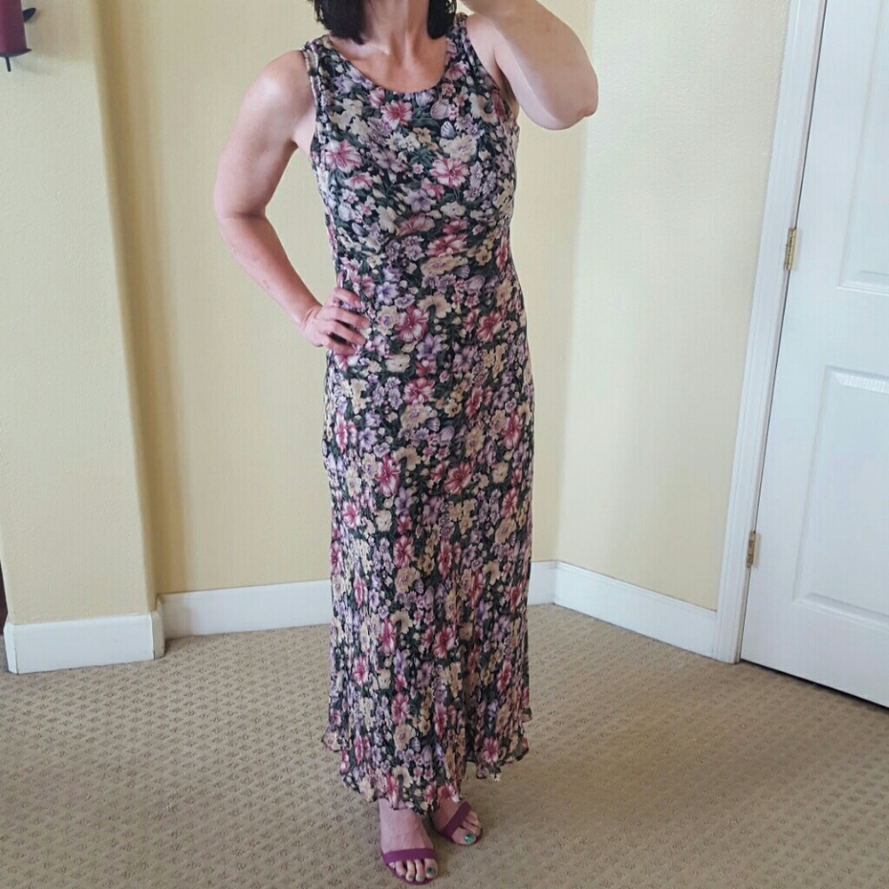 Feminine Floral Dress
