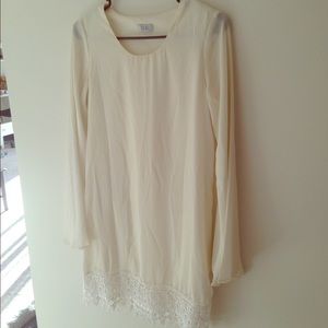 Tobi white/cream colored dress lace trim at bottom