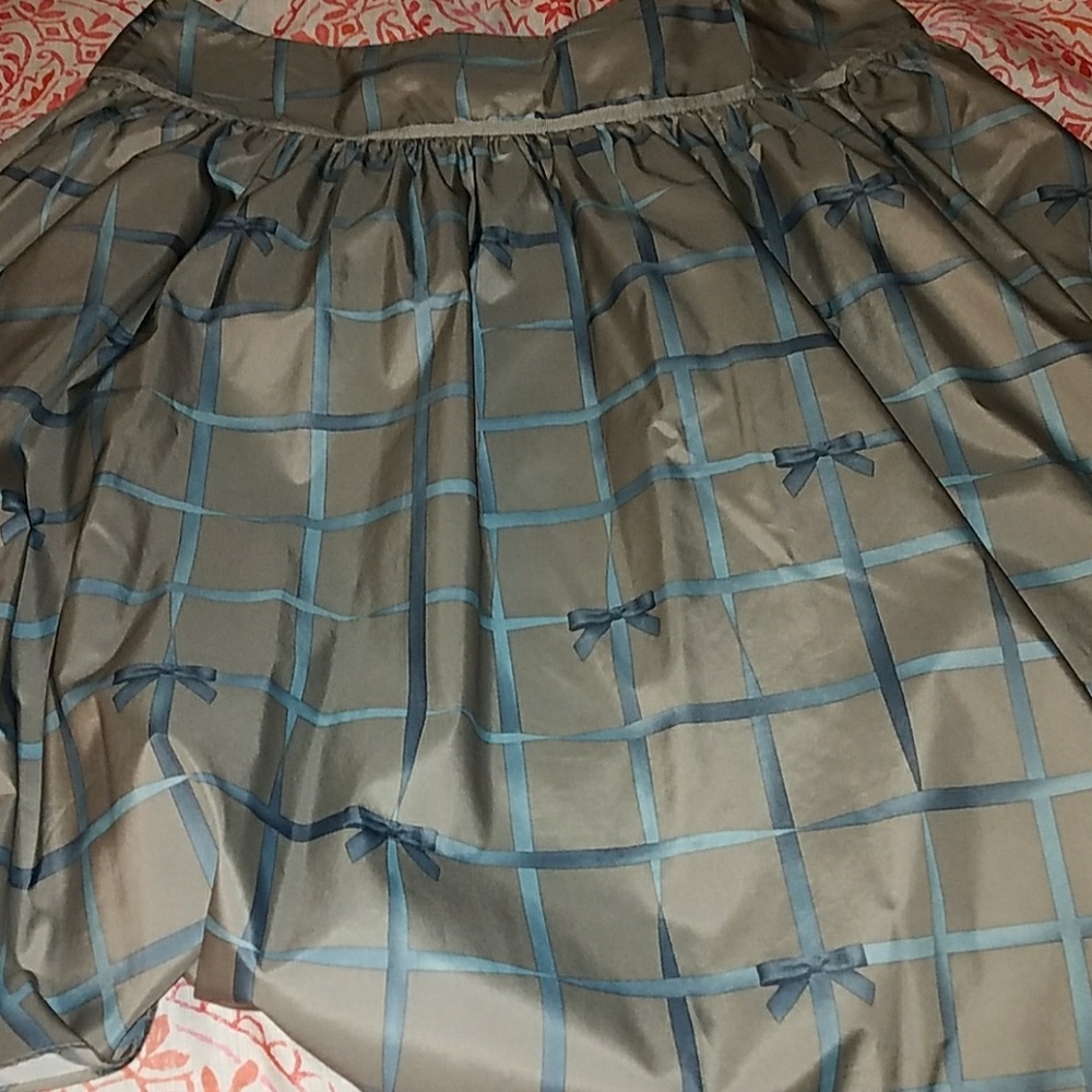 Beautiful bow skirt