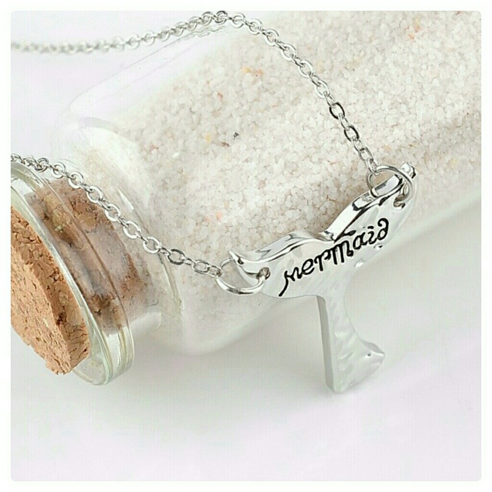 🌻3 FOR $18🌻5 🌟(LAST 1) ♦️Mermaid Tail Necklace - Picture 1 of 3