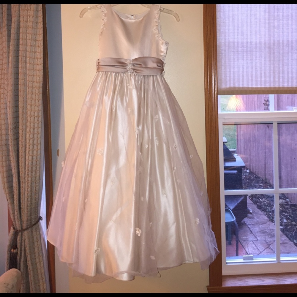 Girls flower girl dress