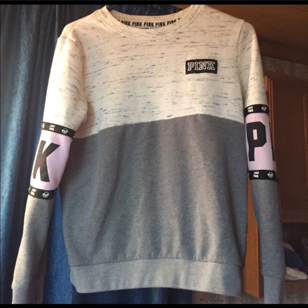 HTF RARE VS PINK color block crew neck