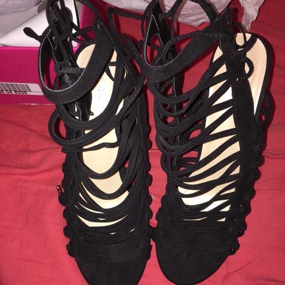 Heeled Sandal - Picture 2 of 4