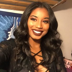 Meet your Posher, Desirae