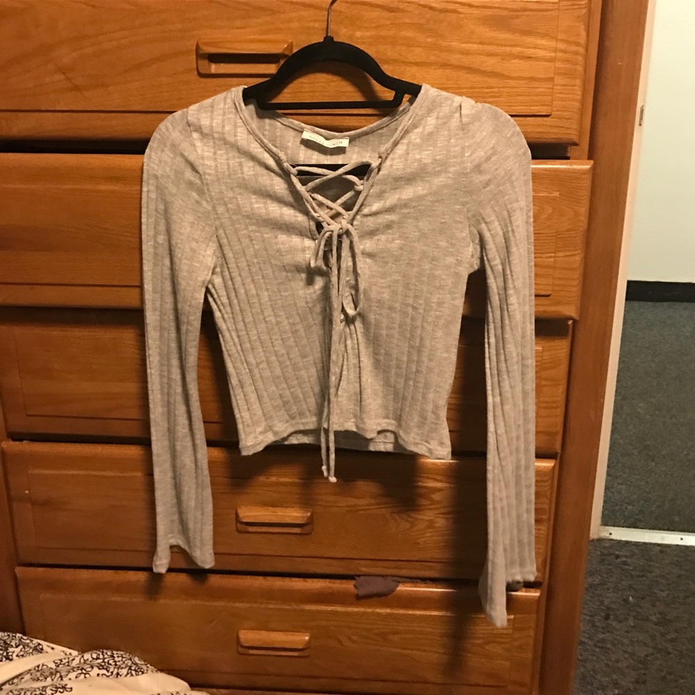 Light Grey long sleeve crop top