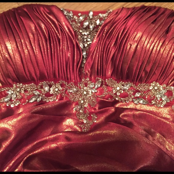 Stunning Milano Prom Dress - Picture 3 of 6