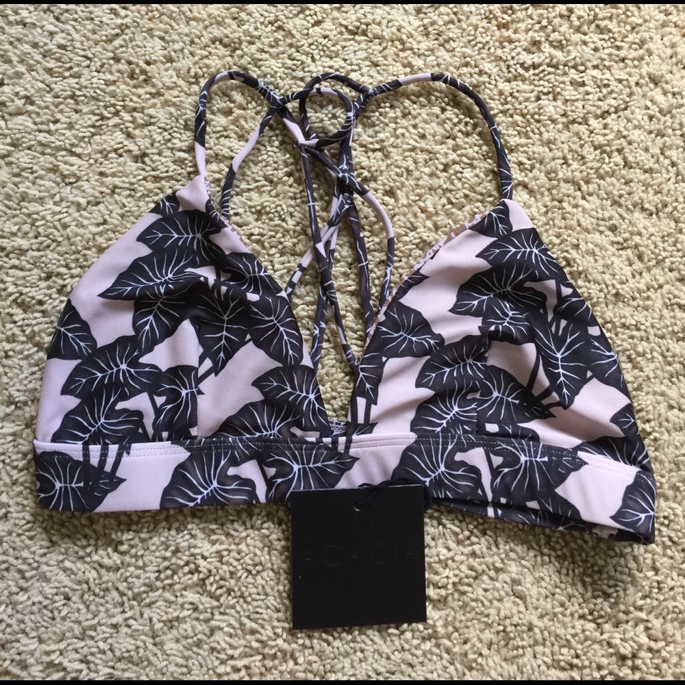 Acacia Awapuhi in elephant BNWT
