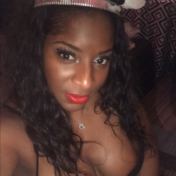 Meet your Posher, Tee - Picture 3 of 4