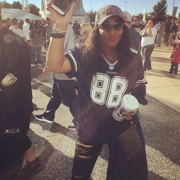 Meet your Posher, Tee - Picture 4 of 4