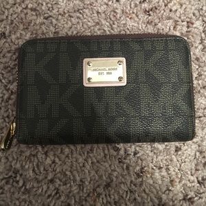 michael kors wallet