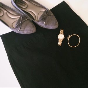 ✨ACCEPTING ALL OFFERS✨ Black Pencil Skirt