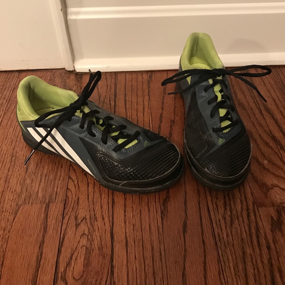 Adidas Freefootball boys turf cleats