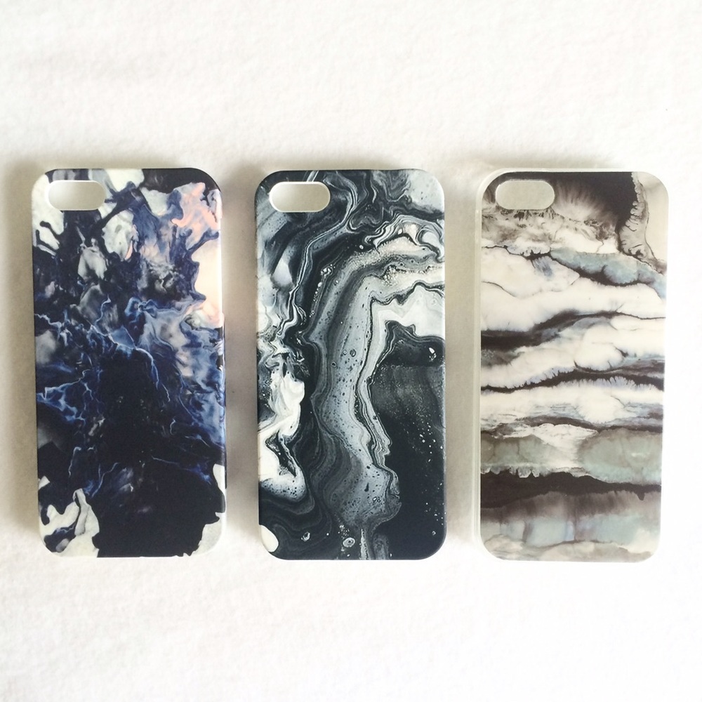 โค๏ธ CLEARANCE โค๏ธ iPhone 5/5S Phone Case Bundle - Picture 2 of 3