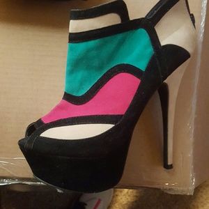 Color block heel