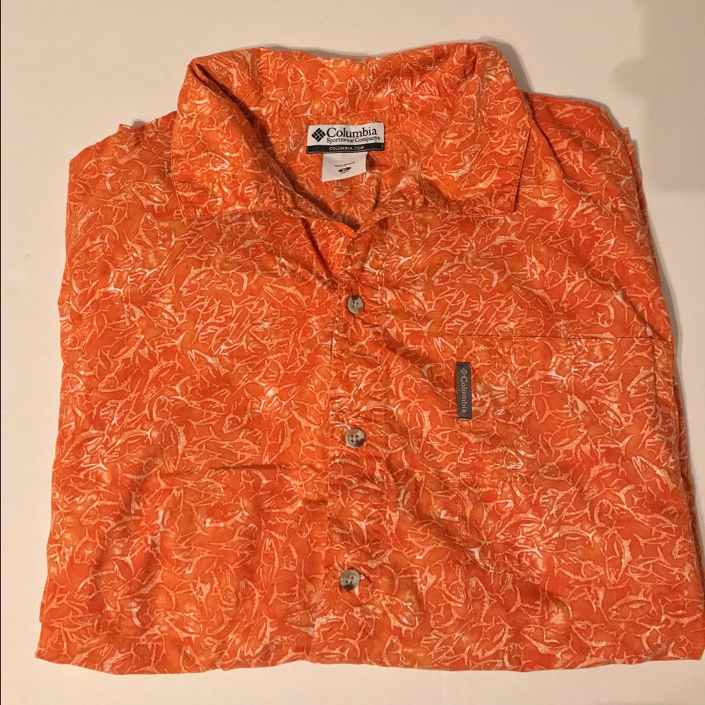 Columbia Button Down shirt size XL LIKE NEW