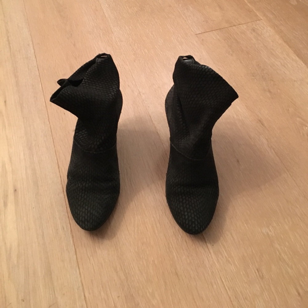 Cynthia Vincent gold-buckle ankle booties