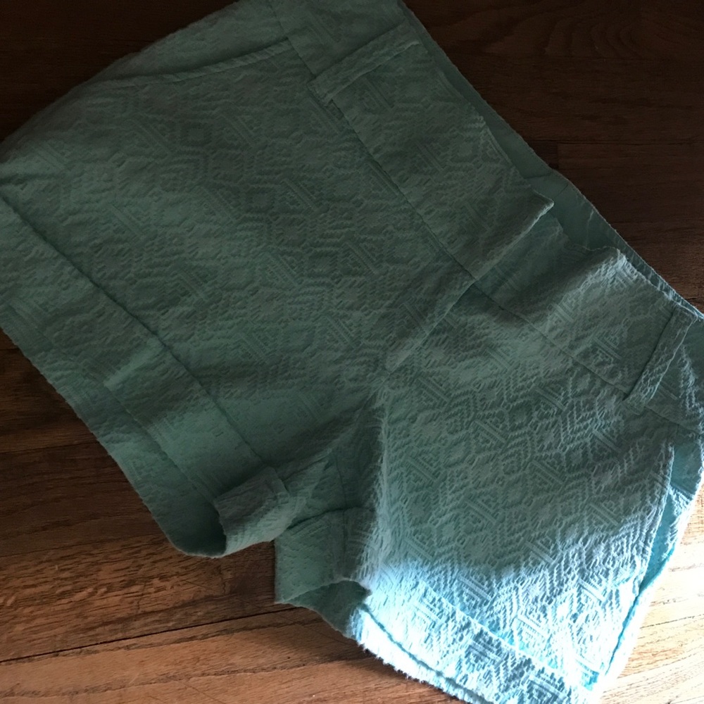 Cute teal shorts!!