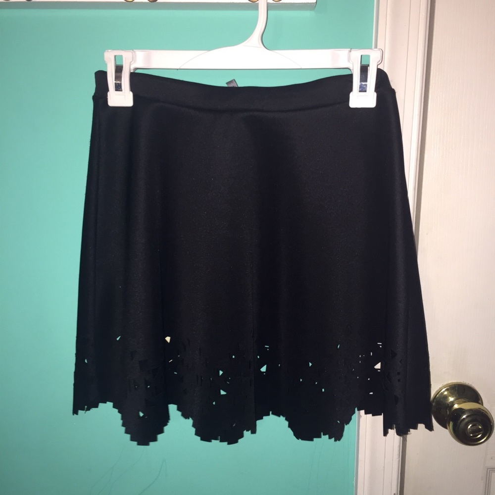 Cefian Skate Skirt with Cutouts