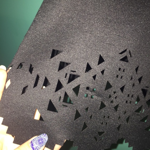 Cefian Skate Skirt with Cutouts - Picture 2 of 3