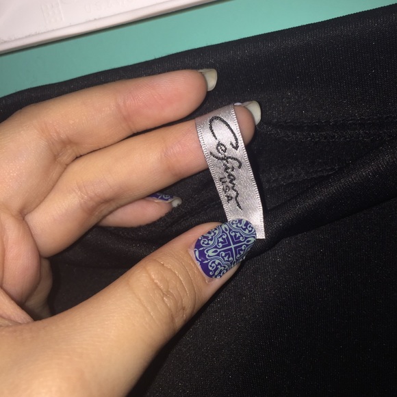 Cefian Skate Skirt with Cutouts - Picture 3 of 3