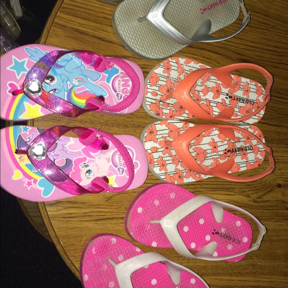 Old navy flip flops