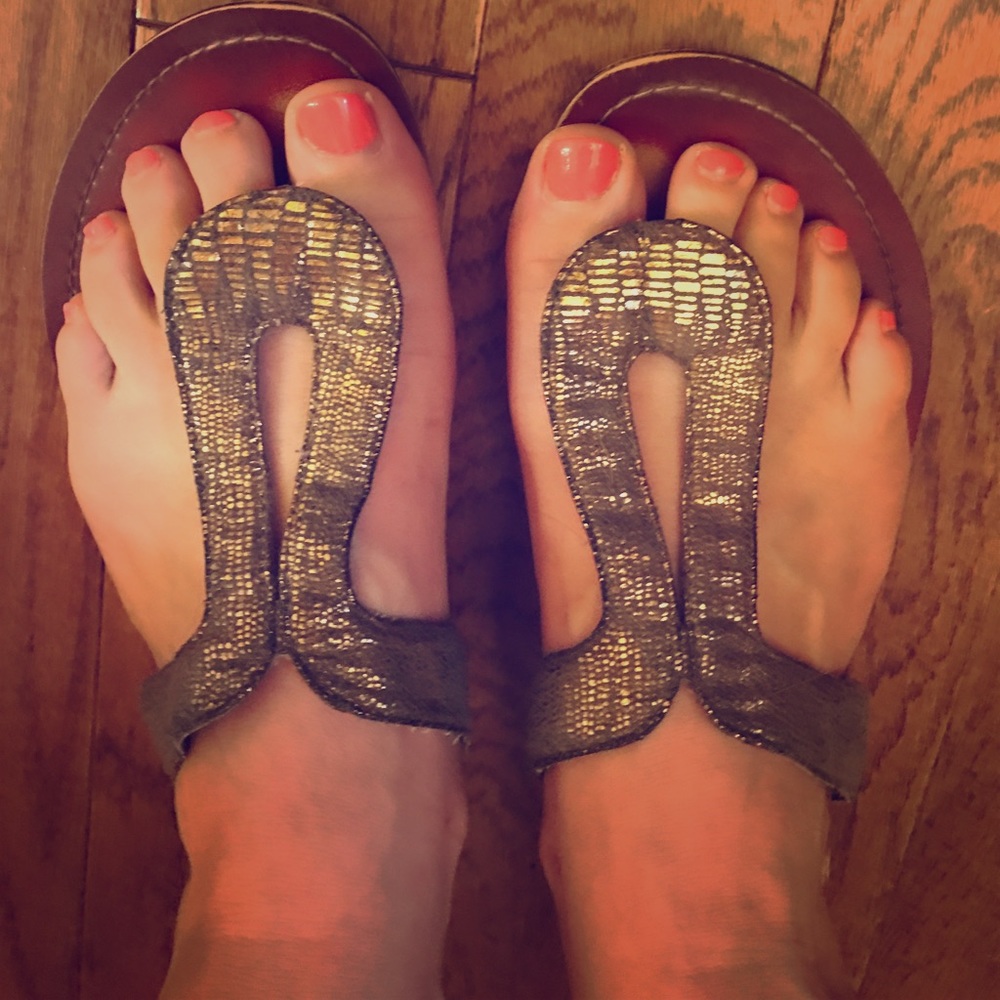 Banana republic silver leather snake skin sandals