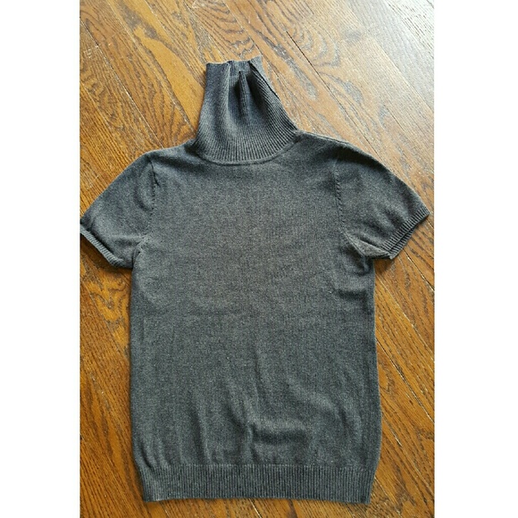 Bundle deal: Sweater and skinny jeans. - Picture 2 of 7