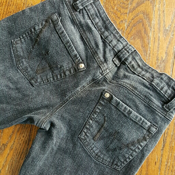 Bundle deal: Sweater and skinny jeans. - Picture 7 of 7