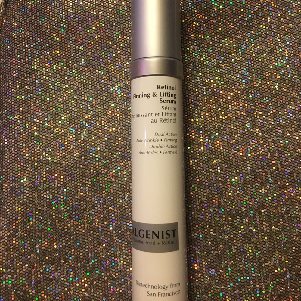 Algenist's Retinol Firming & Lifting Serum 🙌🏼