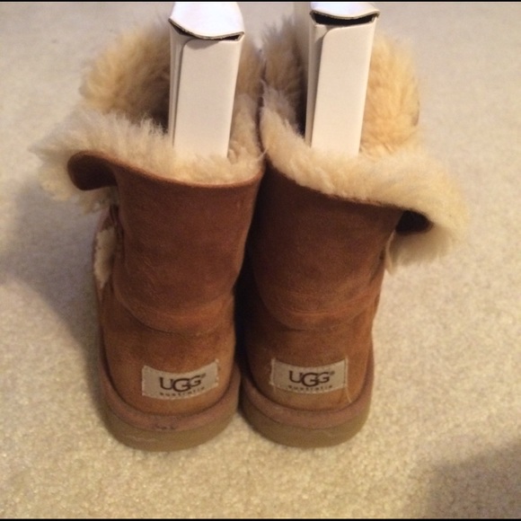 uggs girls size 3 uggs girls size 3