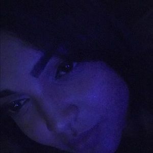 Meet your Posher, Aileen