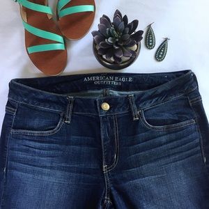 American Eagle • Super Stretch Jeggings