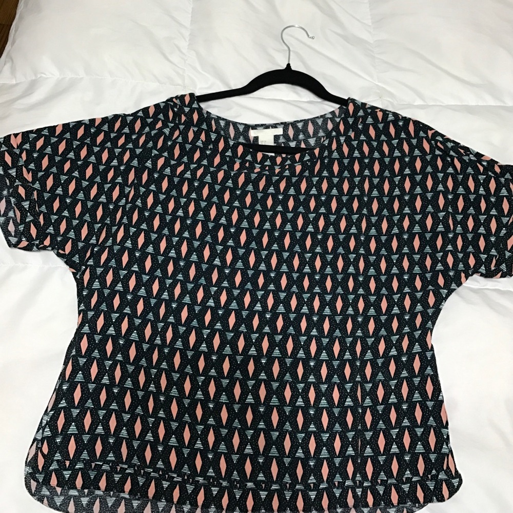 Short sleeve top