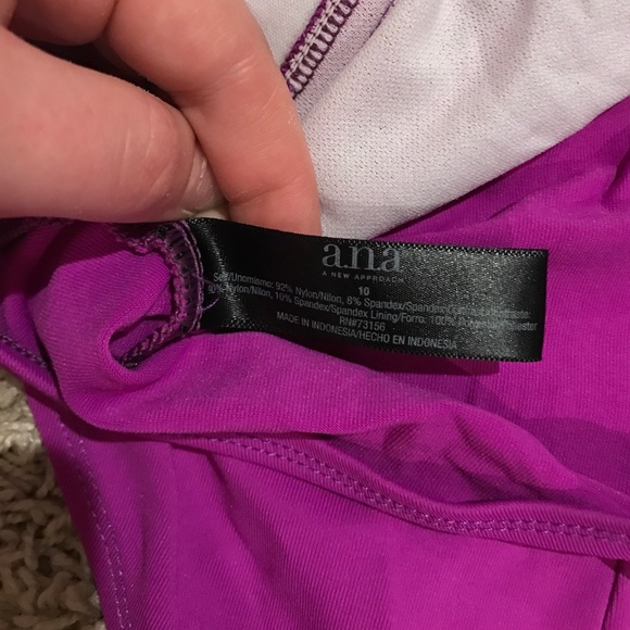 One piece - Picture 3 of 3