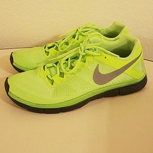 Men's Nike Free Running Shoe Size 11.5