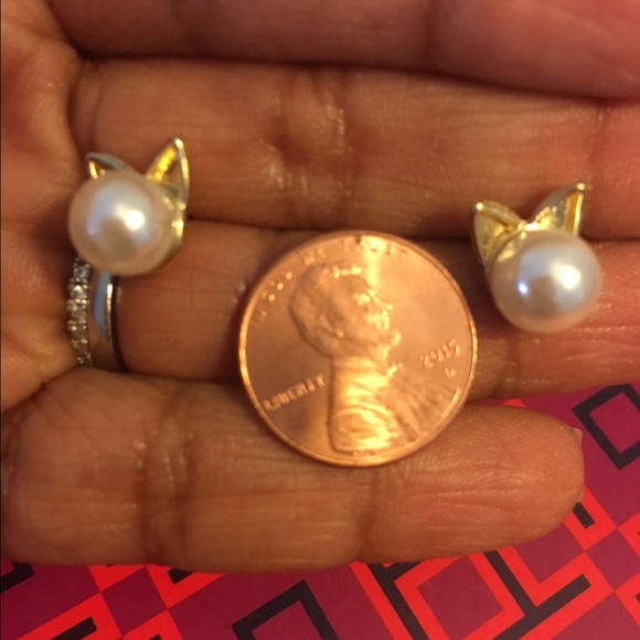 5/$25 - Picture 4 of 4