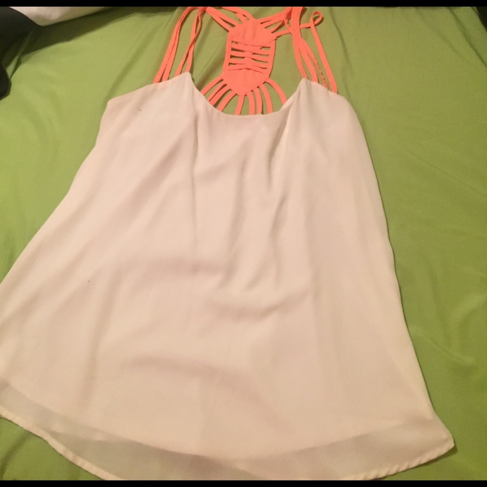 Adorable tank perfect for summer and spring!