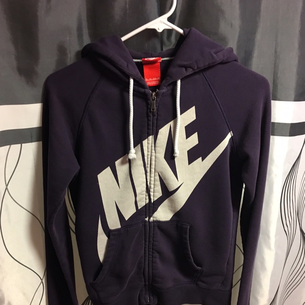 Nike full zip hoodie XS(fits like a S) purple