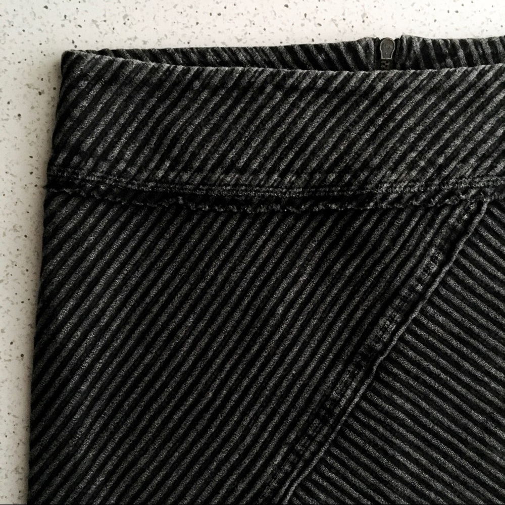 [silence + noise] ribbed knit micro-mini skirt - Picture 2 of 8
