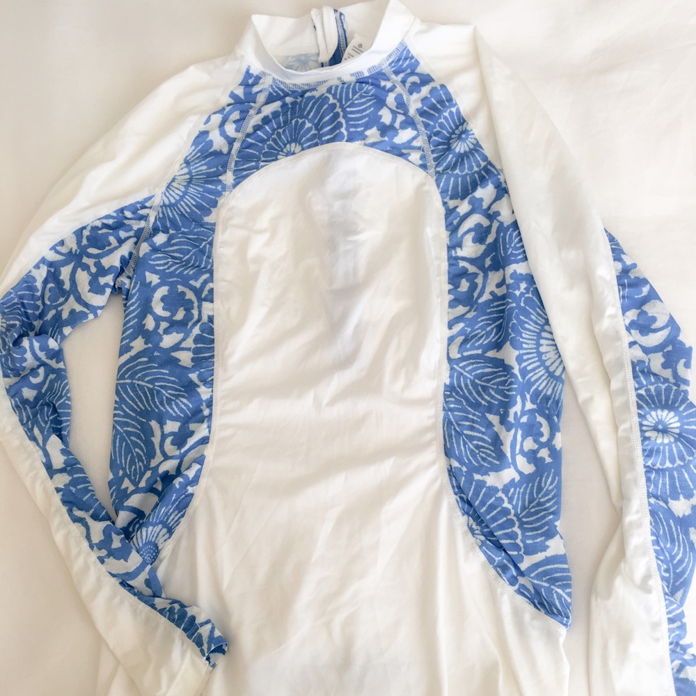 Lululemon rash guard