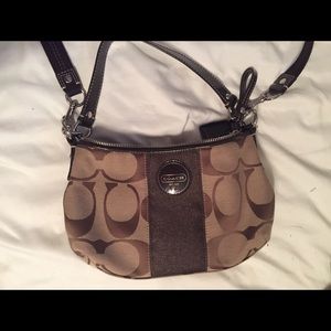 Coach Classic Brown Logo Crossbody Coach Classic Brown Logo Crossbody