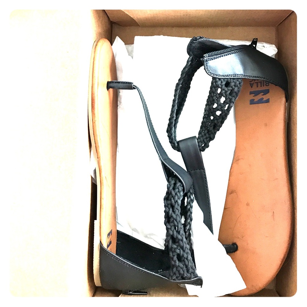Billabong Sandals Black NWOT Size 10