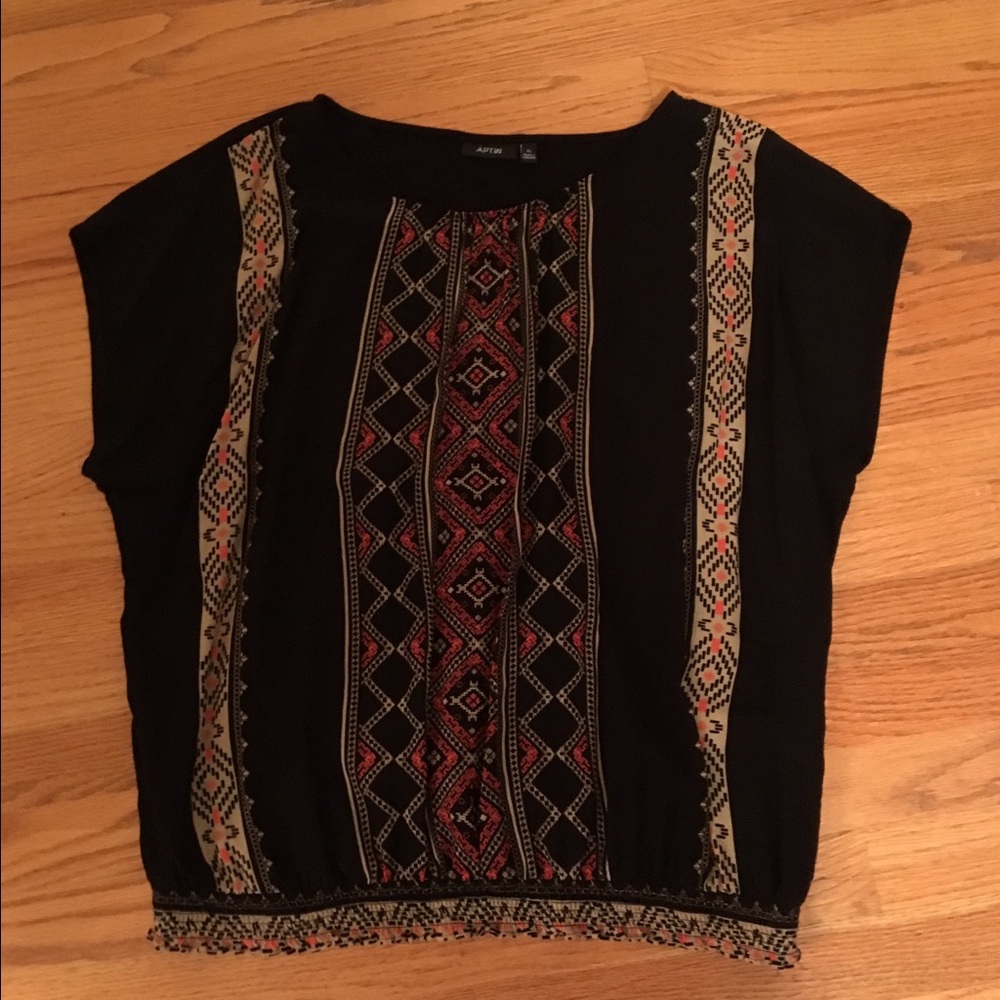 Apt 9 tunic top