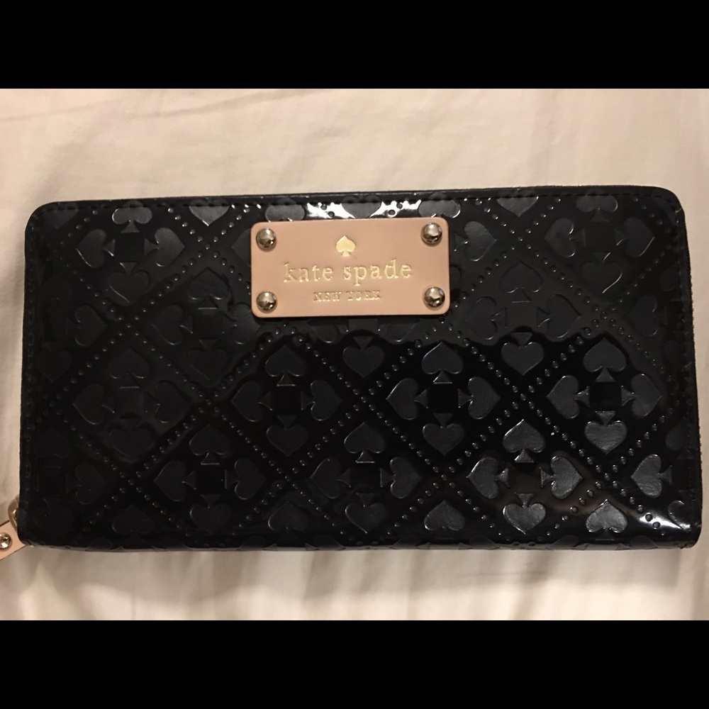 Beautiful black Kate Spade NWT Wallet.