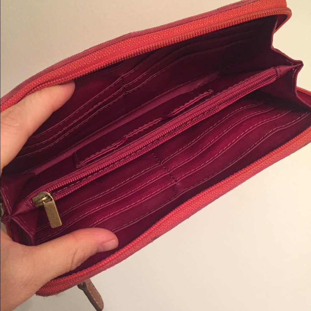 Fossil wallet