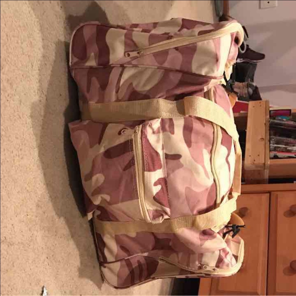 LARGE Pink Camo Travel Dufflebag