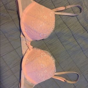 Aerie pink lacey bra